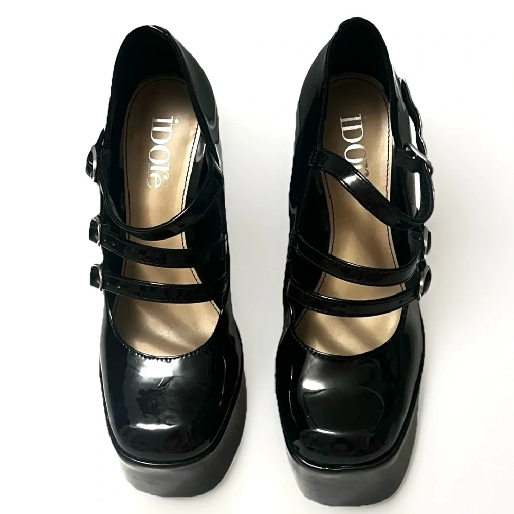 Block Platform Mary Jane Heels in Black